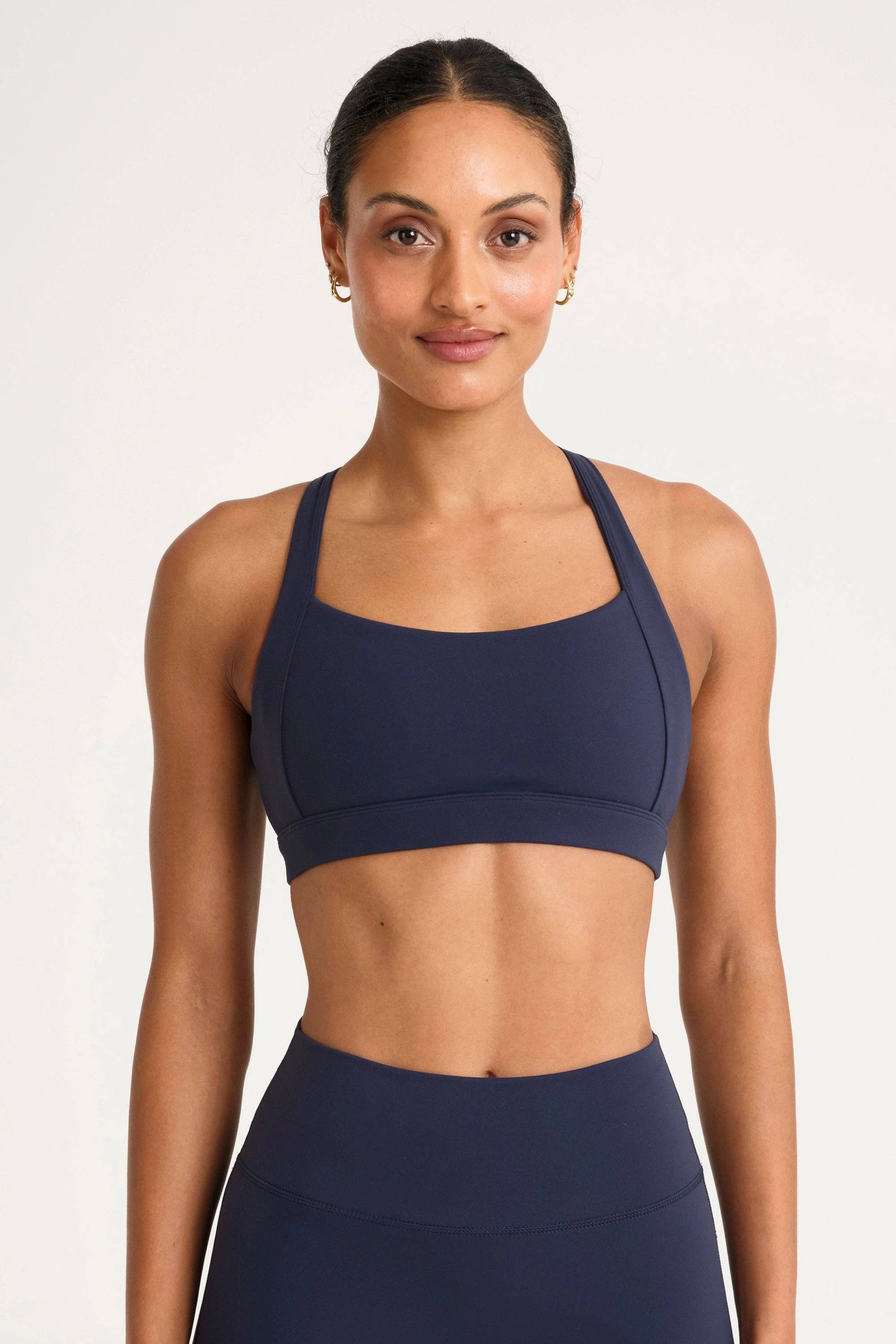 ALLFENIX CloudCore Cross Over Core Sports Bra - Navy – Sportsworld