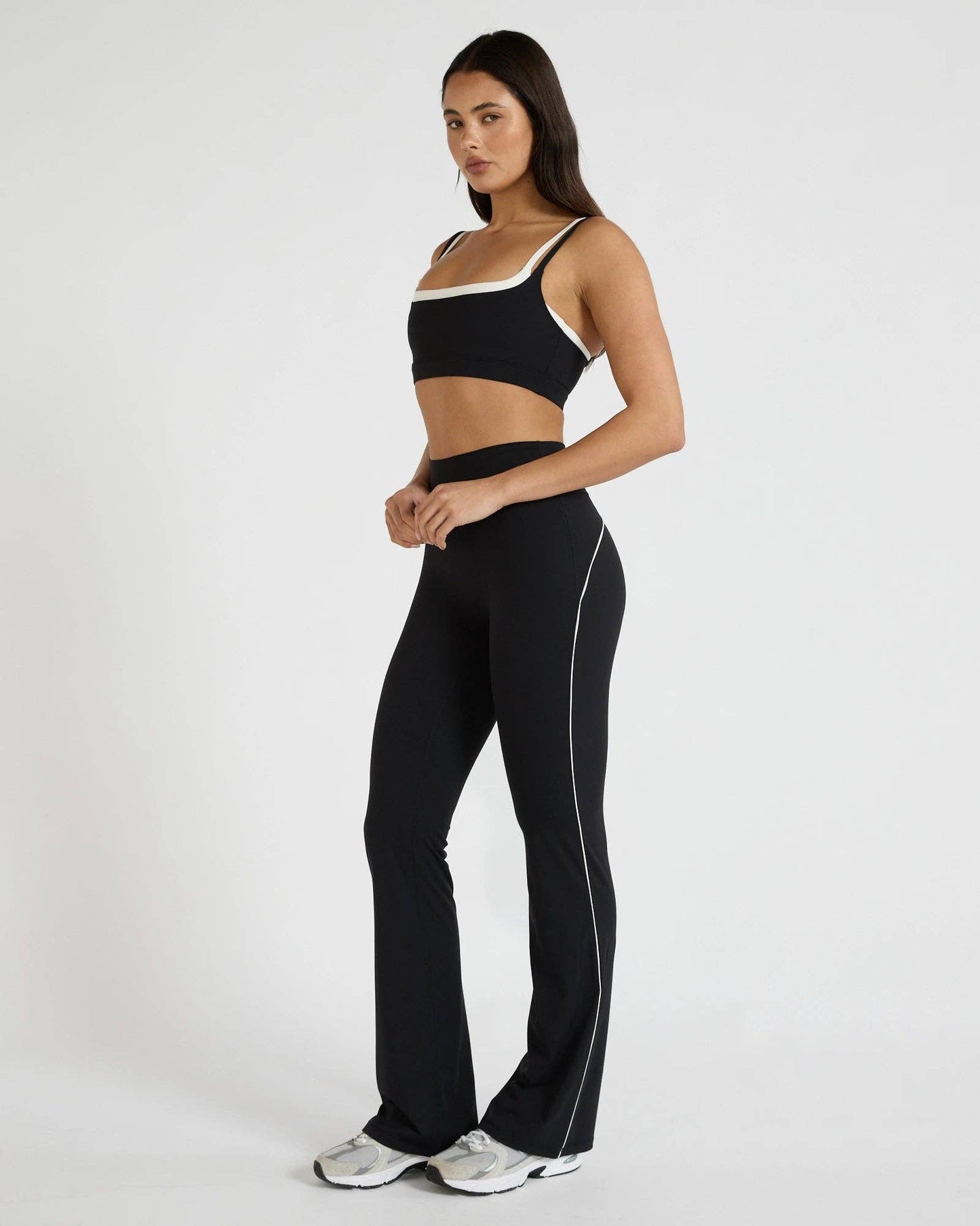 ALLFENIX CloudCore Double Layer Contrast Sports Bra - Black