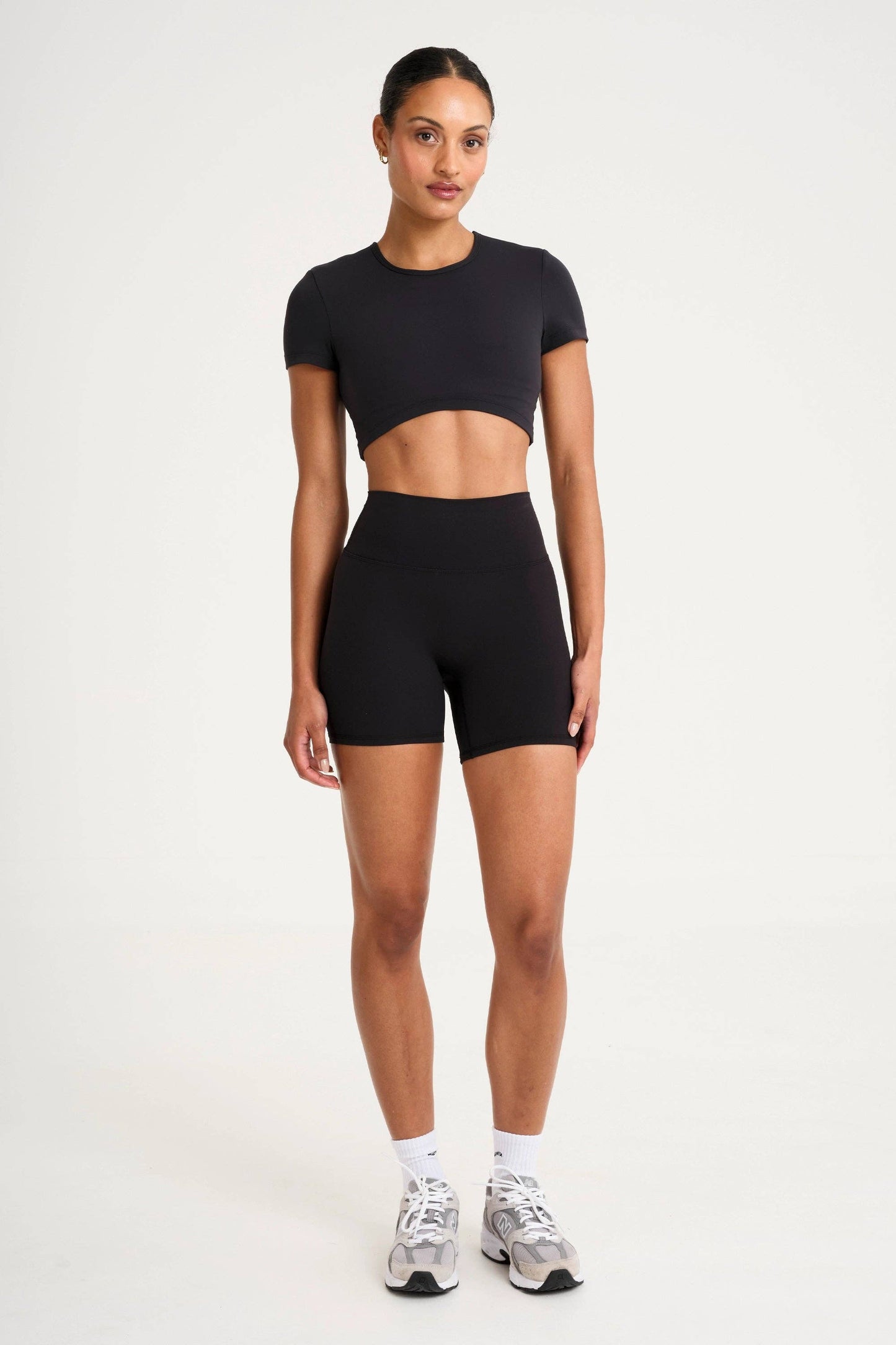 ALLFENIX CloudCore Cropped Built-In Bra Tee - Black