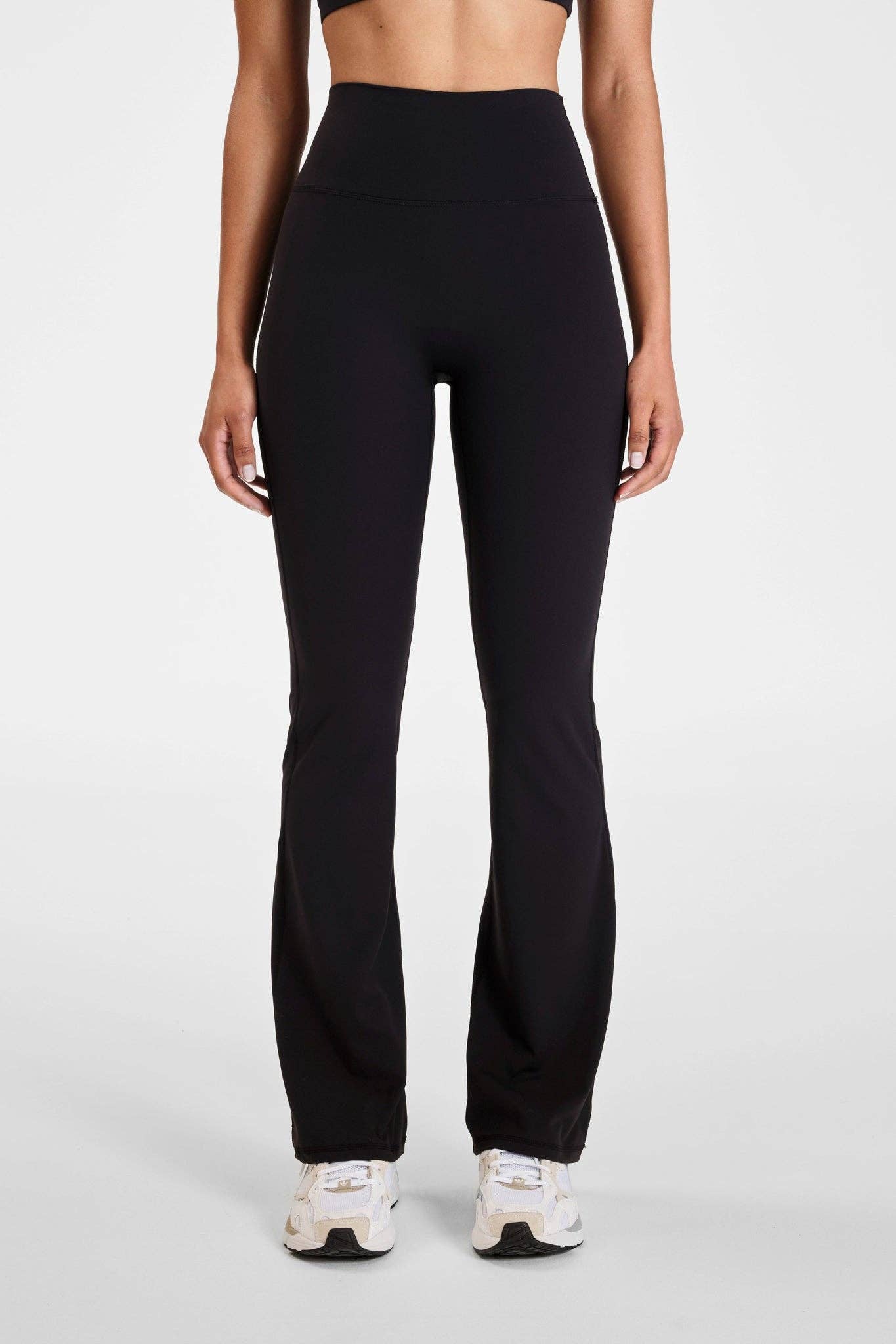ALLFENIX CloudCore Flared Legging - Black