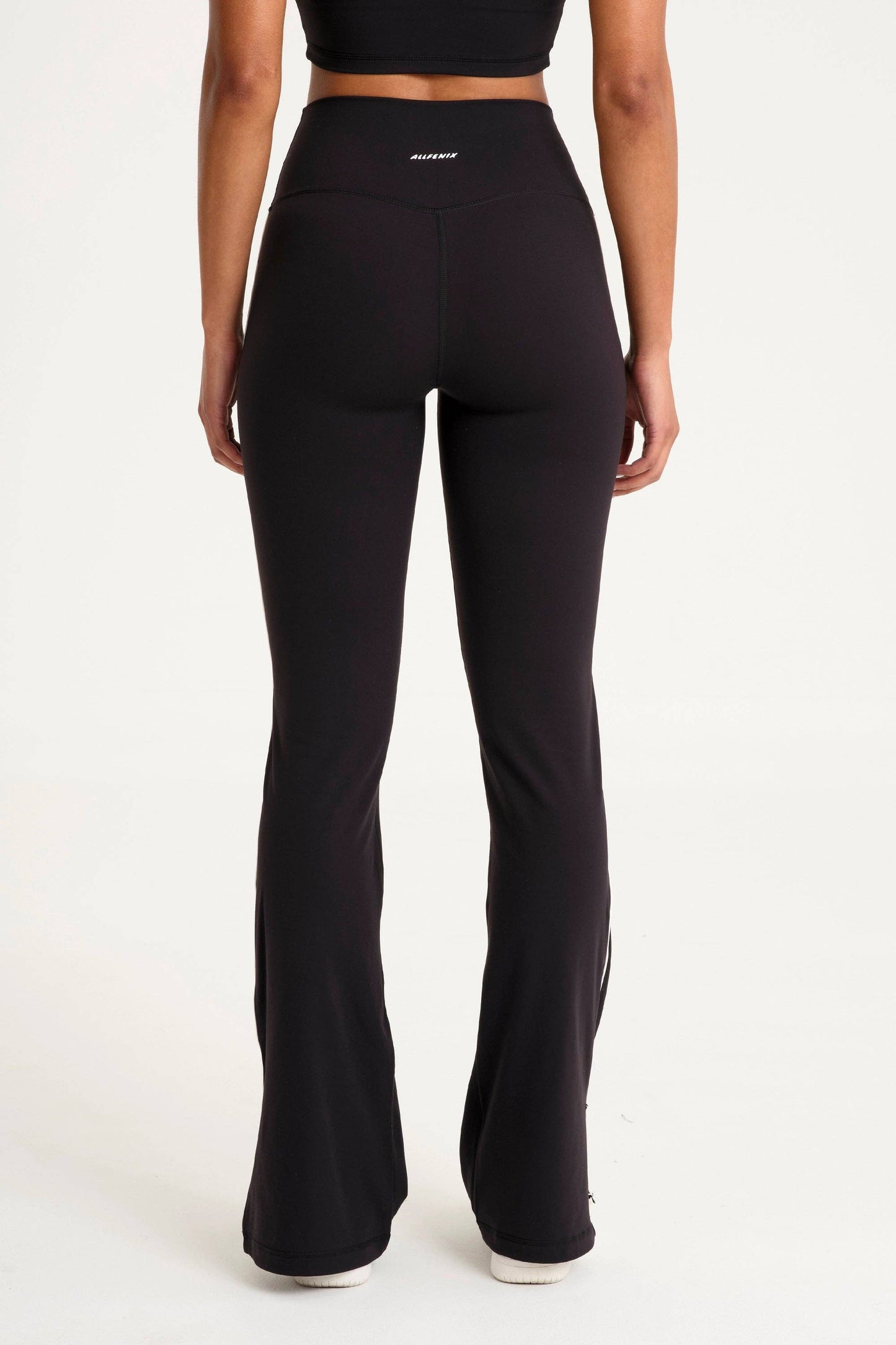 ALLFENIX CloudCore Contrast Flared Legging